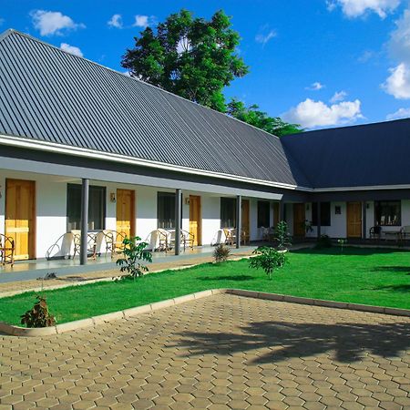 Hakuna Woga Inn Arusha Bagian luar foto